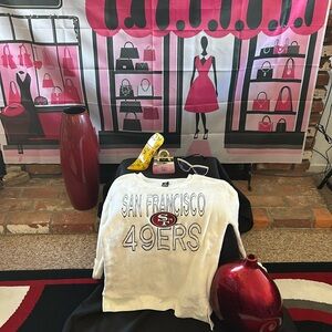 Hello ladies 
You y a 49ers fan? Then this cute sweater is for YOU !